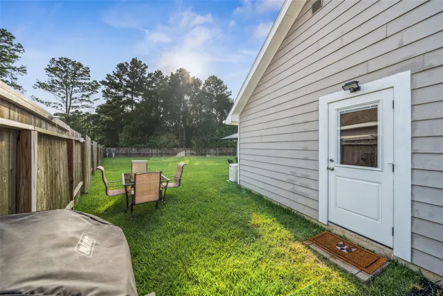 $1,950 | 257 North Lynx Trail, Montgomery, TX 77316