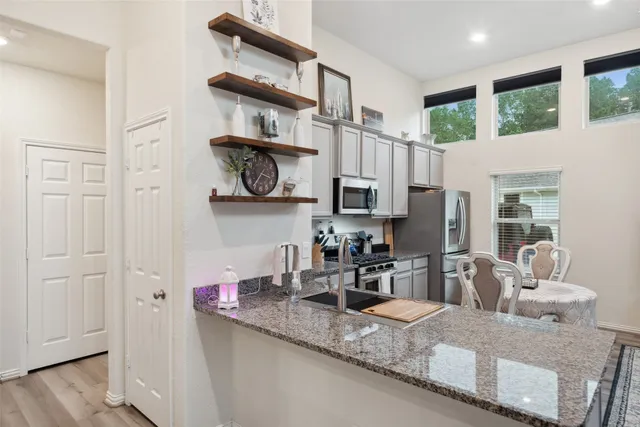 $1,950 | 257 North Lynx Trail, Montgomery, TX 77316