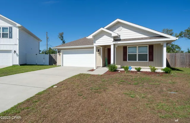 $2,450 | 4004 Brighton Blvd., Panama City, FL 32404