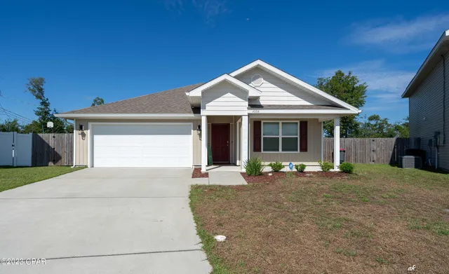 $2,450 | 4004 Brighton Blvd., Panama City, FL 32404
