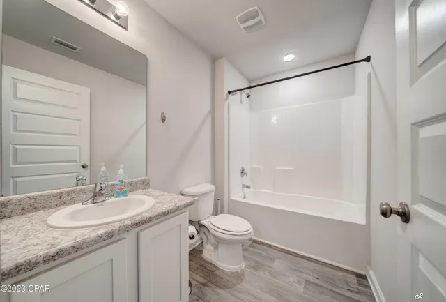 $2,450 | 4004 Brighton Blvd., Panama City, FL 32404