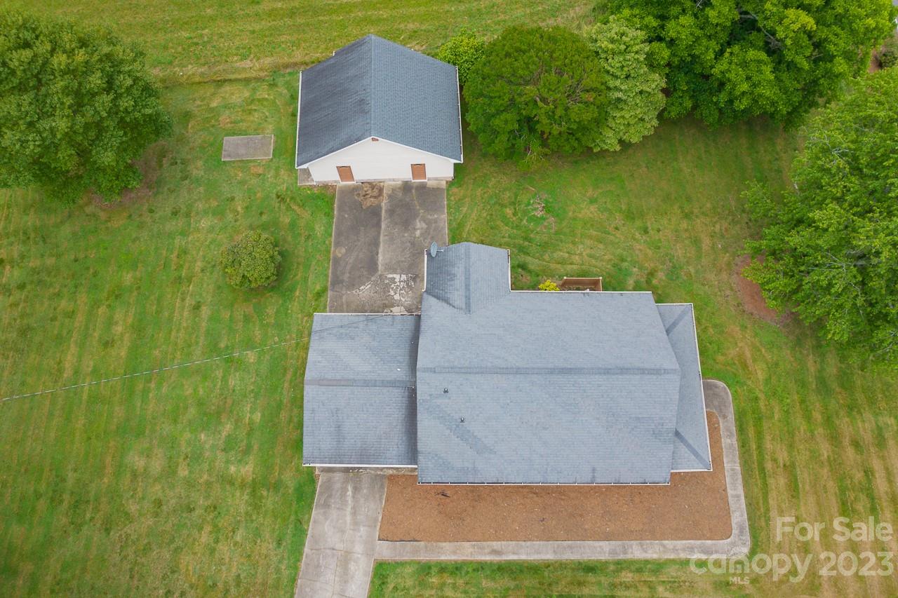 96 Pinewood Road Granite Falls, NC 28630 - Photo 7 of 27 Gallery Image 7
