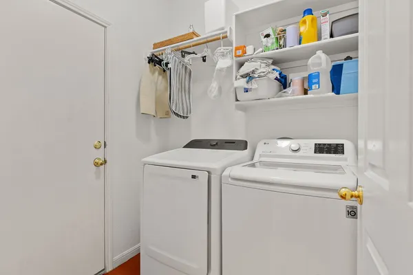 $714,900 | 202 The Oaks Boulevard, Elgin, TX 78621