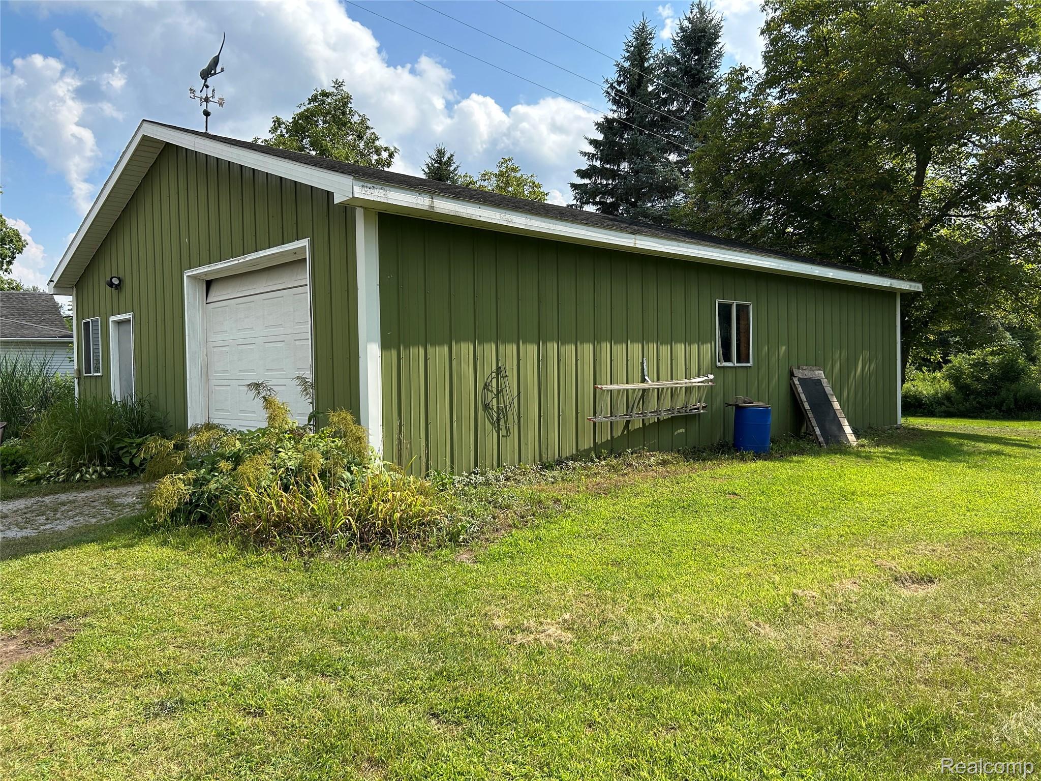 1429 East Caro Road Caro, MI 48723 - Photo 5 of 18 IMG_4124.jpeg