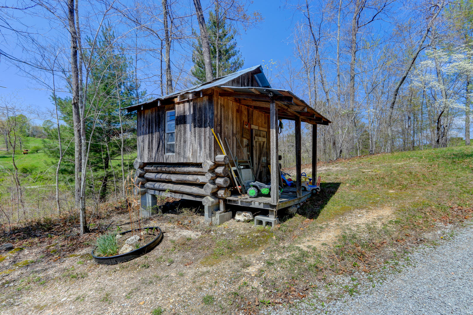 488 Big Sinks Road Sharps Chapel, TN 37866 - Photo 18 of 21 Anyone Need a Play House?