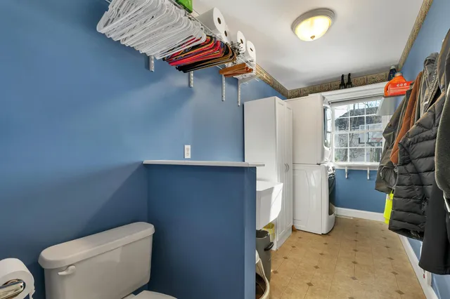 $1,195,000 | 31 Long Meadow Drive, Brentwood, NH 03833