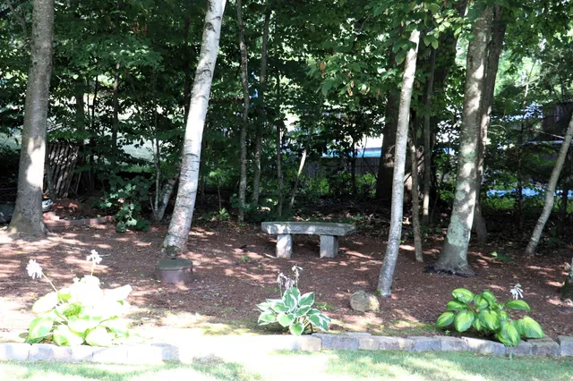 $1,195,000 | 31 Long Meadow Drive, Brentwood, NH 03833