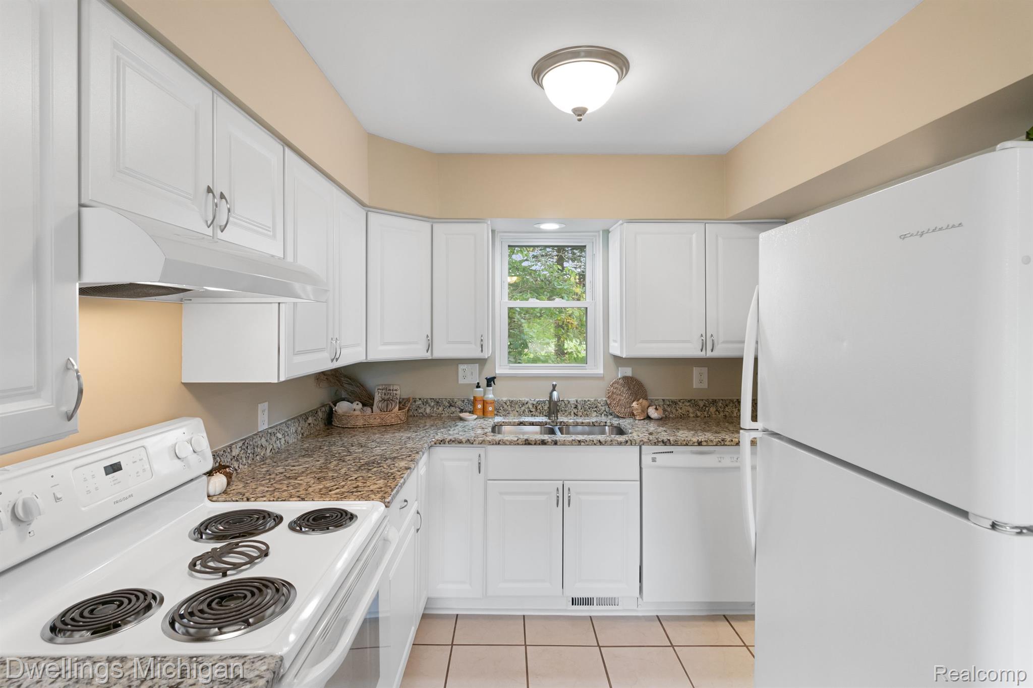 6718 Sheldon Road Belleville, MI 48111 - Photo 8 of 30 Gallery Image 8