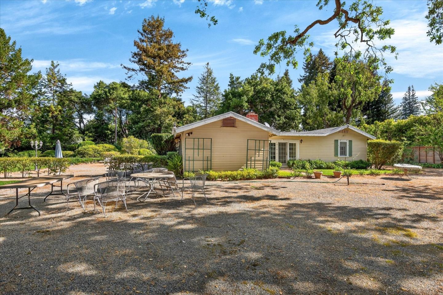 60 Ralston Road Atherton, CA 94027 - Photo 8 of 19