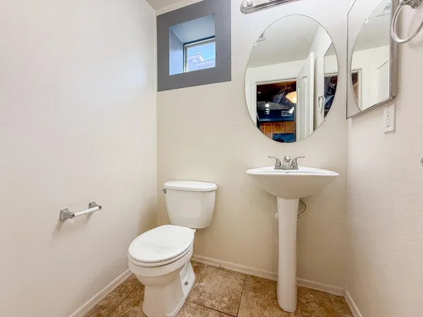 $1,795 | 16825 North 14th Street, Unit 90, Phoenix, AZ 85022