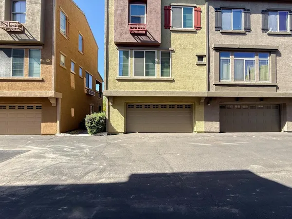$1,795 | 16825 North 14th Street, Unit 90, Phoenix, AZ 85022