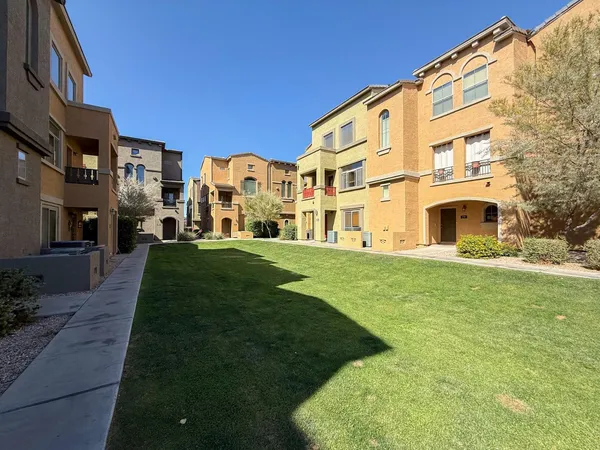 $1,795 | 16825 North 14th Street, Unit 90, Phoenix, AZ 85022