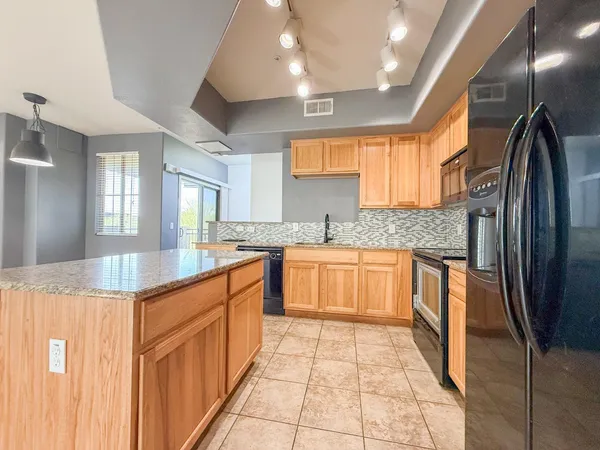 $1,795 | 16825 North 14th Street, Unit 90, Phoenix, AZ 85022