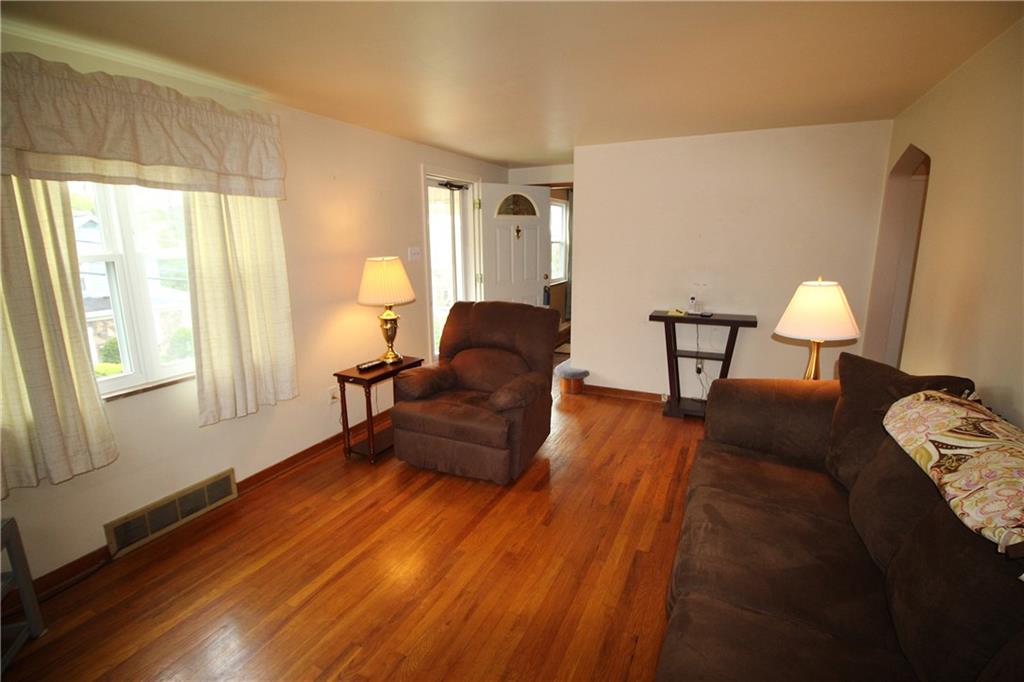 1331 Hamilton Road Castle Shannon, PA 15234 - Photo 4 of 17 Living room is bright & airy.