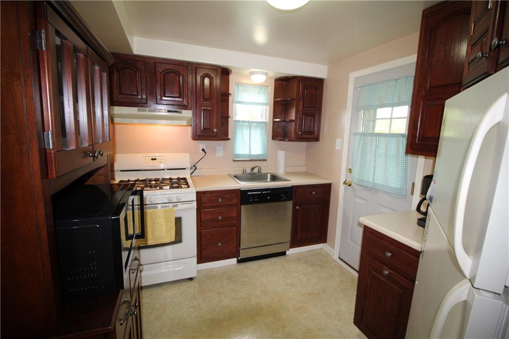 1331 Hamilton Road Castle Shannon, PA 15234 - Photo 7 of 17 Nice kitchen was updated approx. 10 years ago.