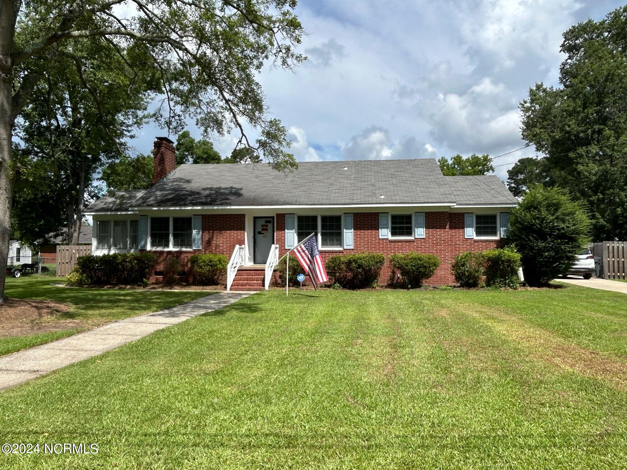 1205 Ruffin Terrace Kinston, NC 28504 - Photo 2 of 45 image0