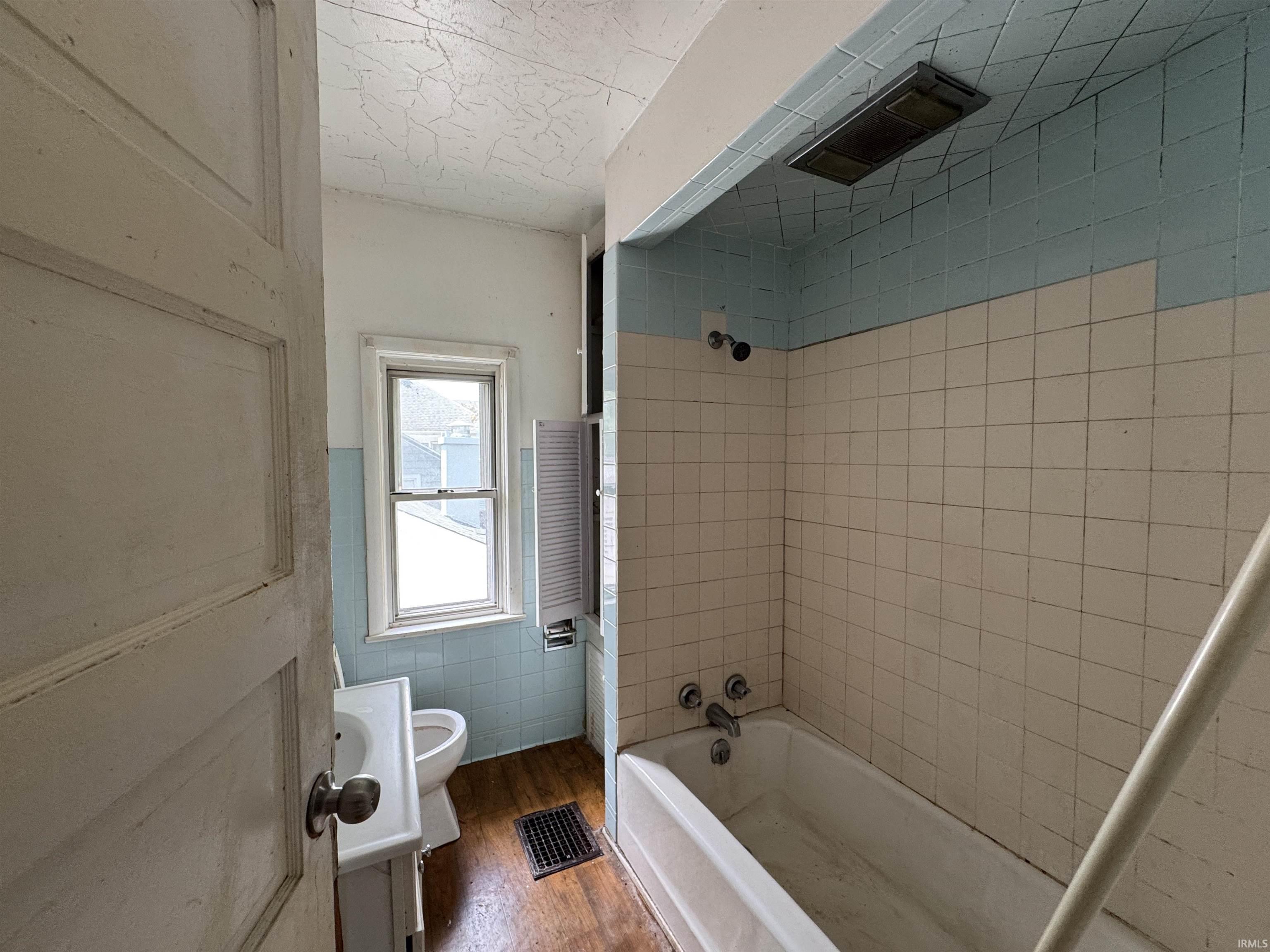 3722 South Harrison Street Fort Wayne, IN 46807 - Photo 12 of 19