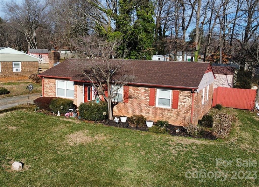708 Milan Road East Charlotte, NC 28216 - Photo 1 of 22 Gallery Image 1