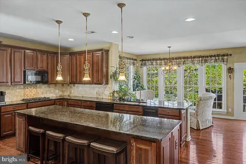 $2,175,000 | 104 Meadowview Drive, Doylestown, PA 18902