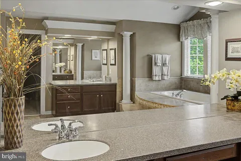 $2,175,000 | 104 Meadowview Drive, Doylestown, PA 18902