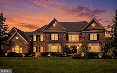 $2,175,000 | 104 Meadowview Drive, Doylestown, PA 18902
