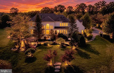 $2,175,000 | 104 Meadowview Drive, Doylestown, PA 18902