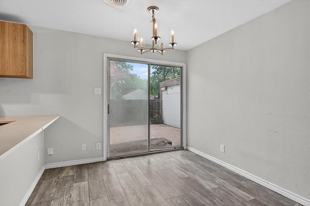 1817 Ruth Street Arlington, TX 76010 - Photo 5 of 16