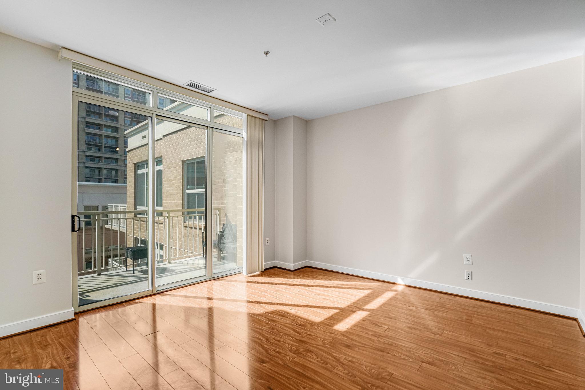820 North Pollard Street, Unit 915 Arlington, VA 22203 - Photo 7 of 30 a view of an empty room