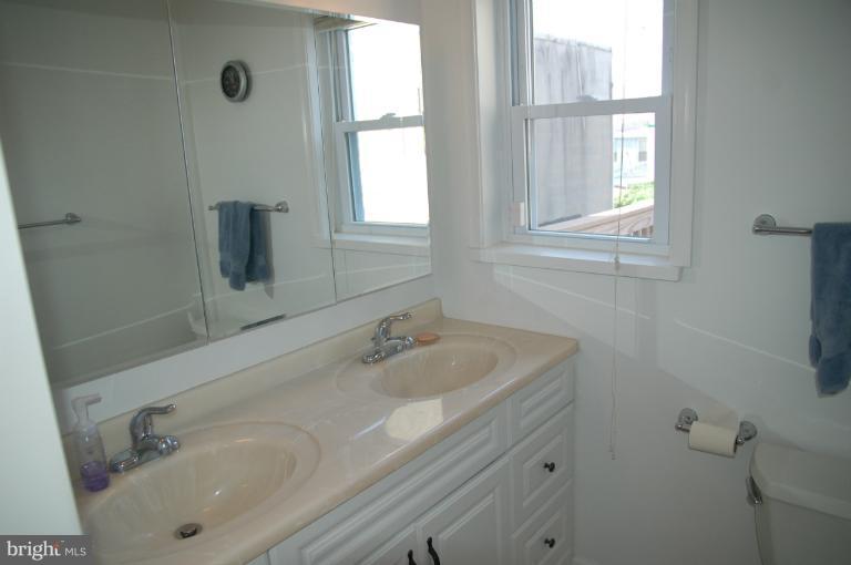 Bath 2nd floor