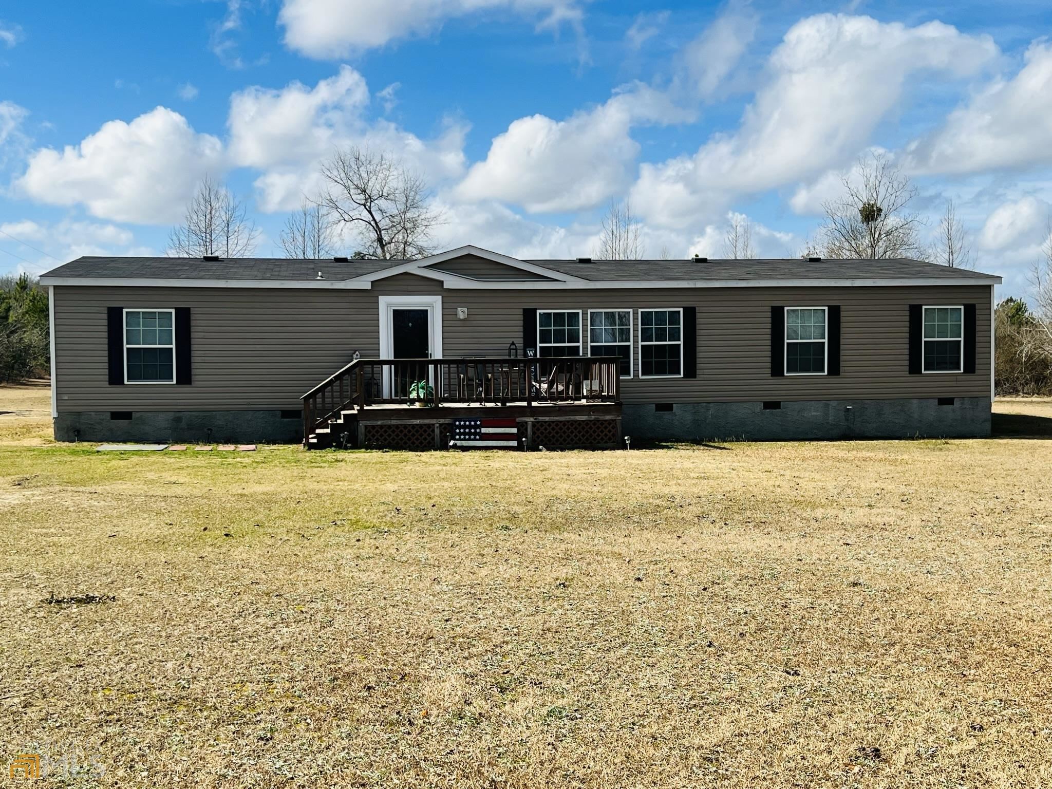 a front view of house with yard