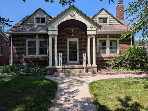 $230,000 | 2915 24th Avenue A, Moline, IL 61265