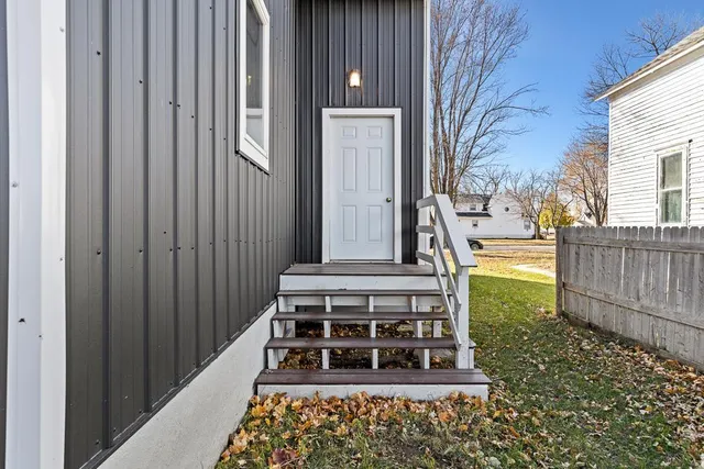 $135,000 | 409 4th Street West, Canby, MN 56220