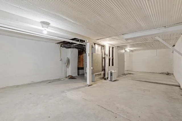 $130,000 | 409 4th Street West, Canby, MN 56220