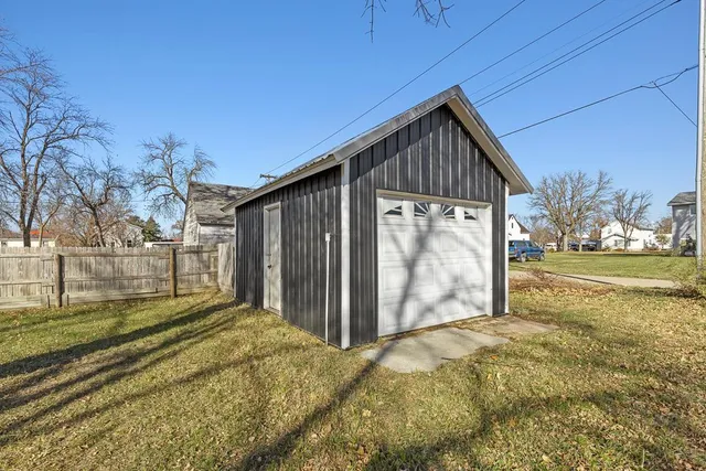 $130,000 | 409 4th Street West, Canby, MN 56220