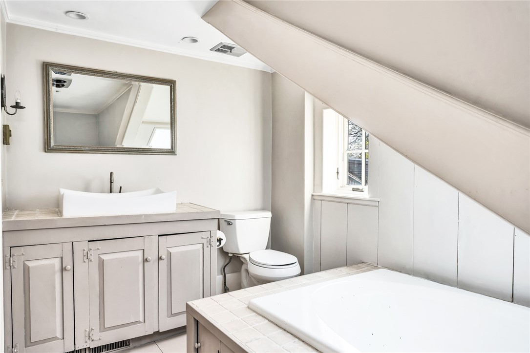 530 County Road Barrington, RI 02806 - Photo 25 of 43 Gallery Image 25