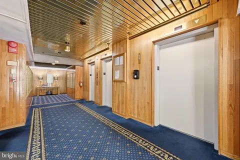 $369,000 | 801 North Pitt Street, Unit 1601, Alexandria, VA 22314