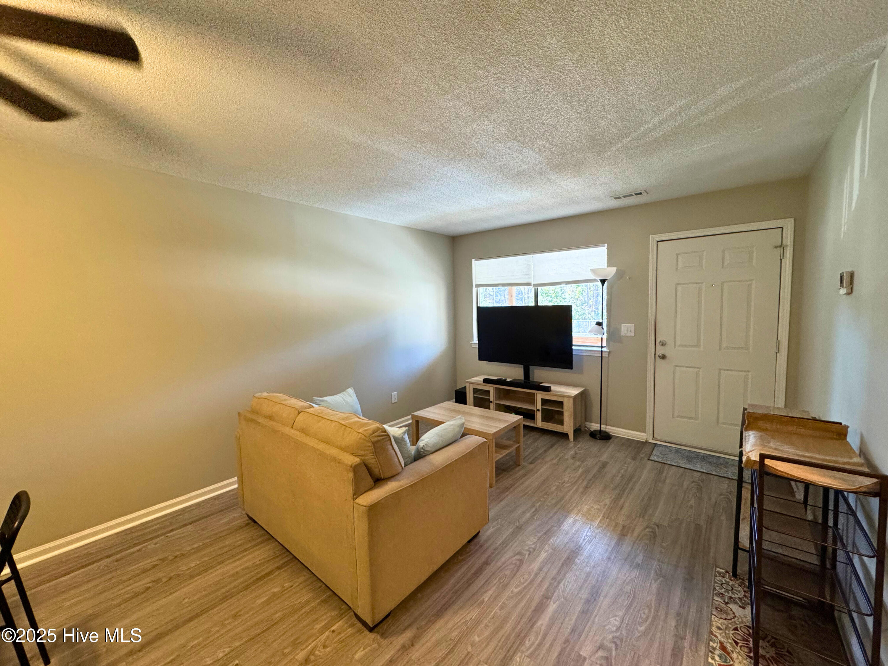 522 South Kerr Avenue, Unit 56 Wilmington, NC 28403 - Photo 3 of 15 85146a72-6fdf-4d49-94b5-00e7f2d5f906