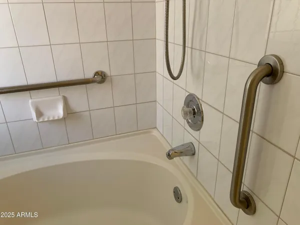 $2,350 | 15440 North 50th Place, Scottsdale, AZ 85254