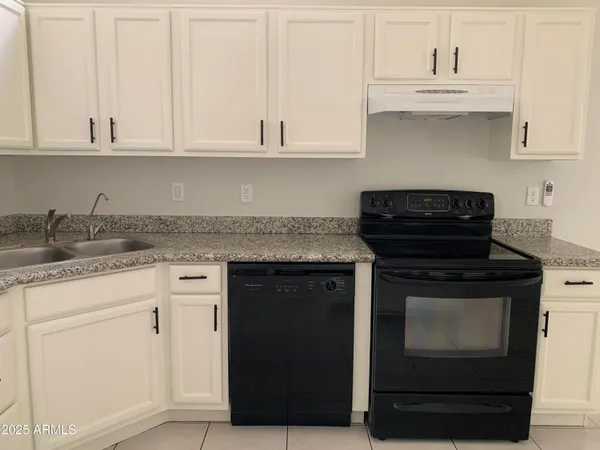 $2,350 | 15440 North 50th Place, Scottsdale, AZ 85254