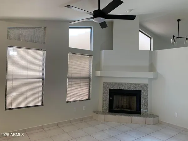 $2,350 | 15440 North 50th Place, Scottsdale, AZ 85254