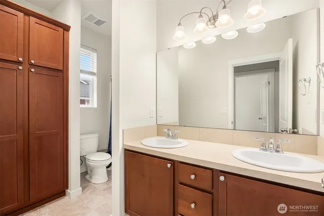 $3,600 | 1247 Northeast Hickory Lane, Unit 54, Issaquah, WA 98029