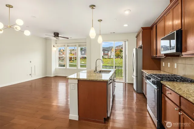 $3,600 | 1247 Northeast Hickory Lane, Unit 54, Issaquah, WA 98029