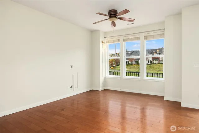 $3,600 | 1247 Northeast Hickory Lane, Unit 54, Issaquah, WA 98029