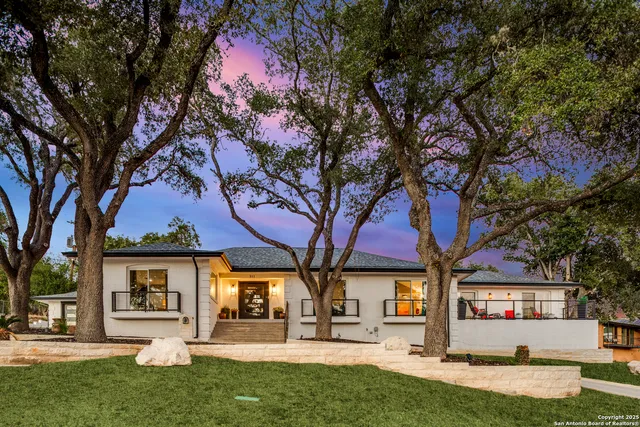 $1,299,999 | 311 East Woodlake Drive, San Antonio, TX 78229