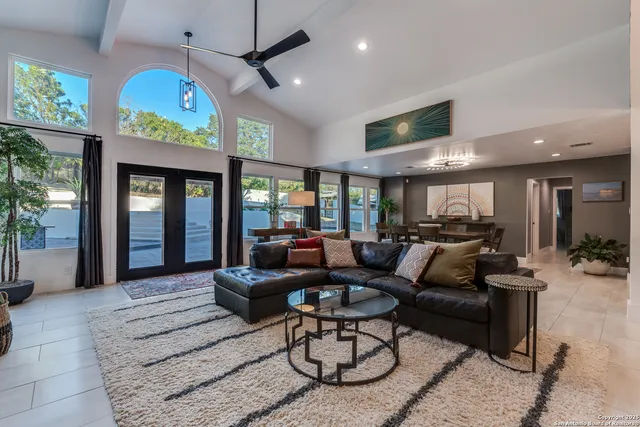 $1,299,999 | 311 East Woodlake Drive, San Antonio, TX 78229