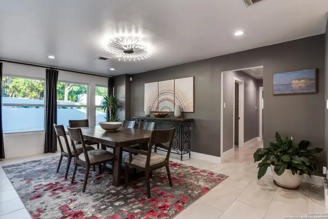 $1,299,999 | 311 East Woodlake Drive, San Antonio, TX 78229