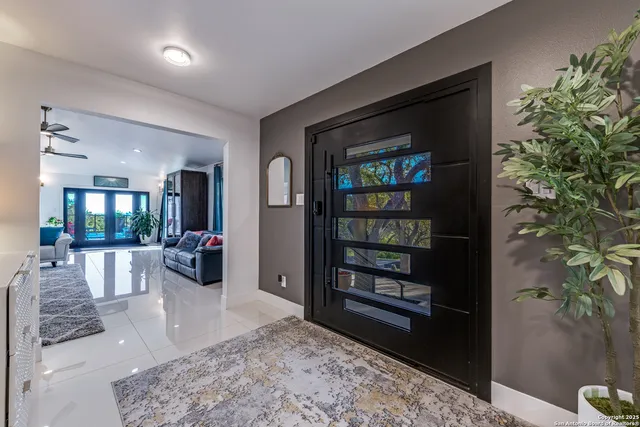 $1,299,999 | 311 East Woodlake Drive, San Antonio, TX 78229