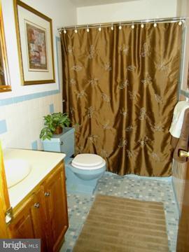 7807 Blue Grass Road Rosedale, MD 21237 - Photo 7 of 17 Bath