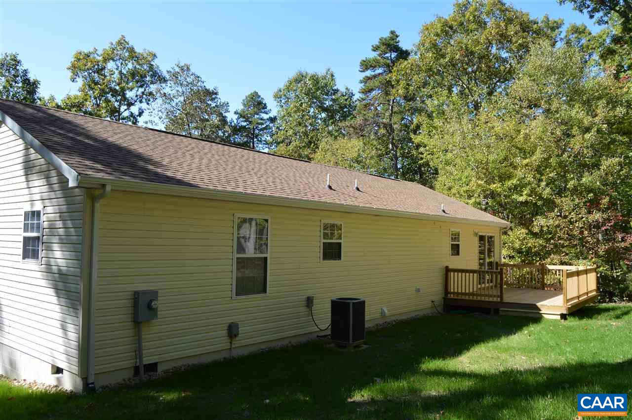 1771 Courthouse Road Palmyra, VA 22963 - Photo 26 of 27 a view of a backyard