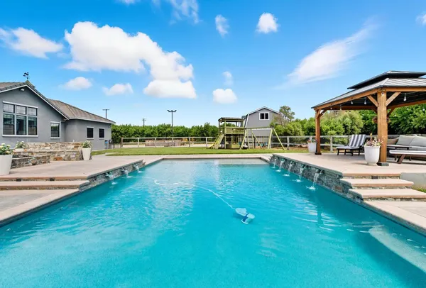 $1,689,999 | 5601 Garst Road, Modesto, CA 95357